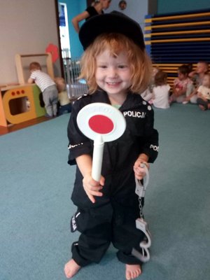 Policjanci na spotkaniu w żłobku
