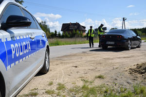 Policjanci ruchu drogowego podczas działań &quot;PRĘDKOŚĆ&quot; na terenie powiatu mińskiego